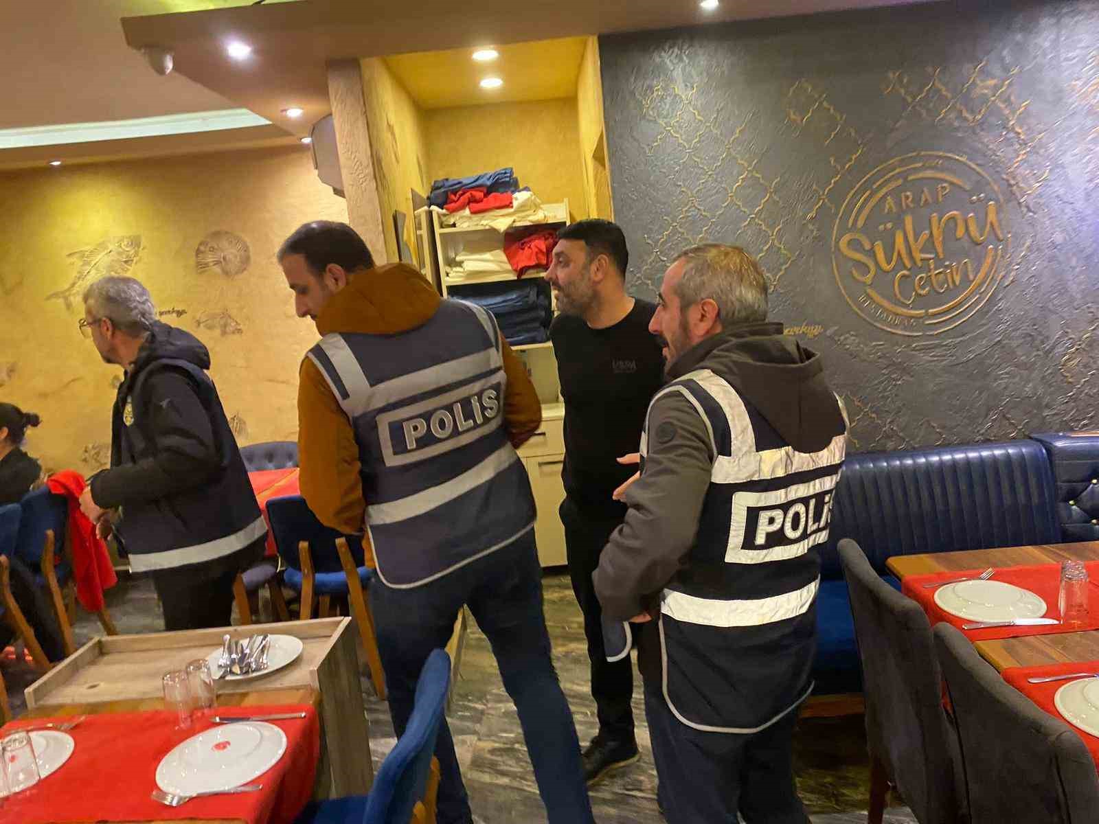 Bursa'da asayiş uygulaması: Aranan şahıslar yakalandı, uyuşturucu madde ele geçirildi