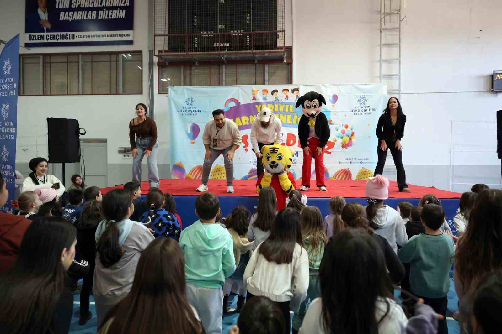 Başkan Çerçioğlu Nazilli'de çocukları Yarıyıl Karne Şenliği ile buluşturdu