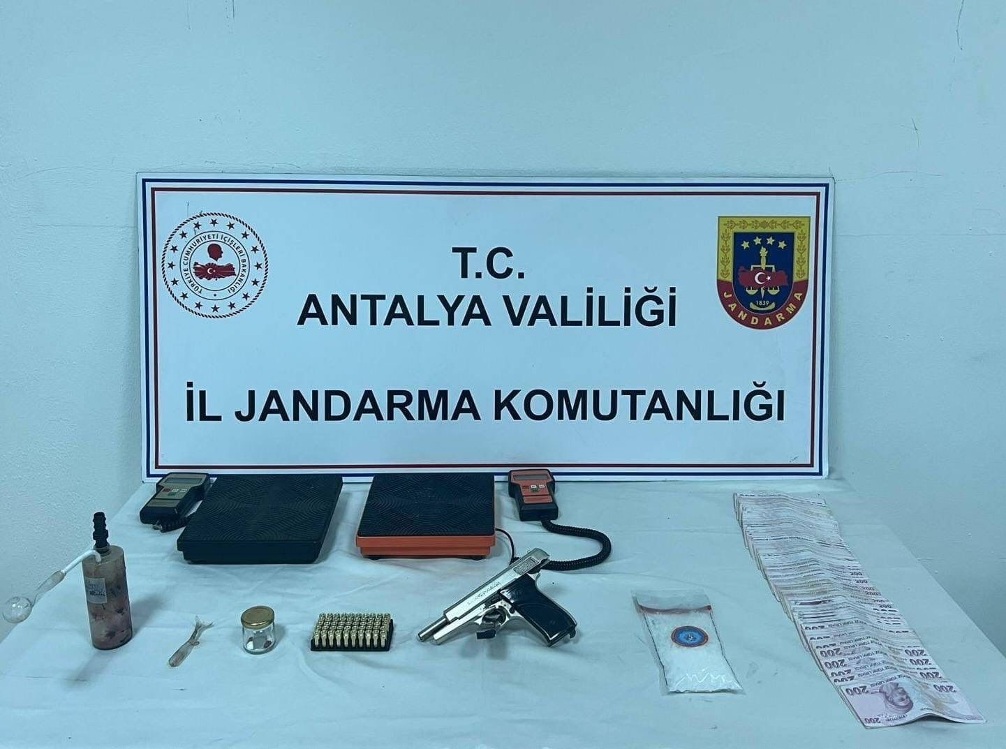 Jandarmadan uyuşturucu operasyonu