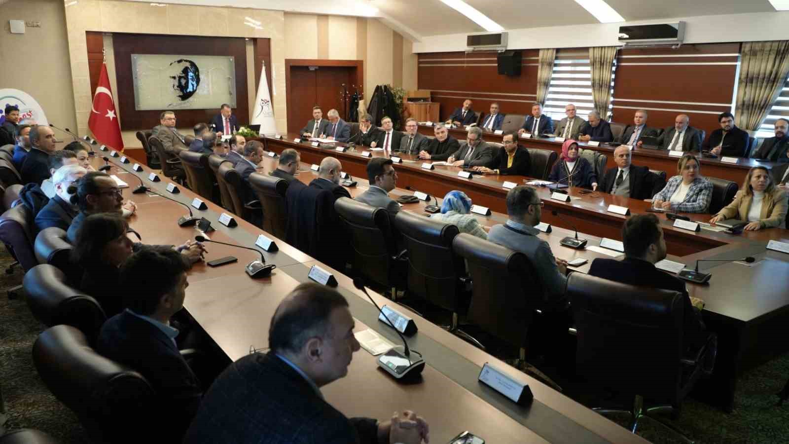 KBÜ senatosunda Türkiye ve uluslararası sıralamalardaki yükseliş değerlendirildi