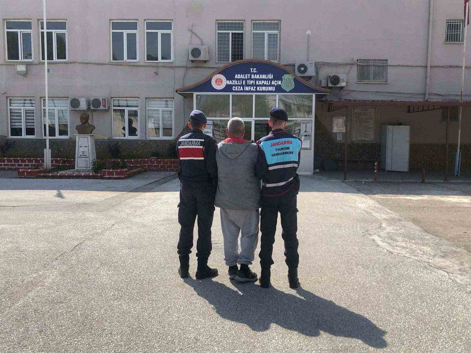 Aydın'da aranan 4 hükümlü yakalandı