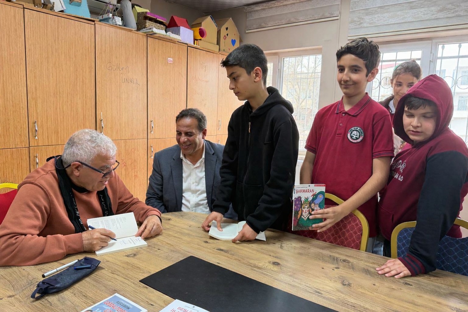 Yazar Cuma Karataş okurları ile buluştu