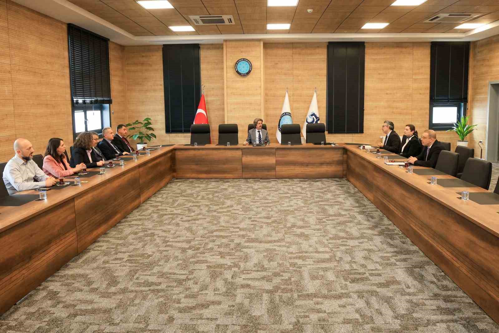 BUÜ'nün kalitesi bir kez daha tescillendi