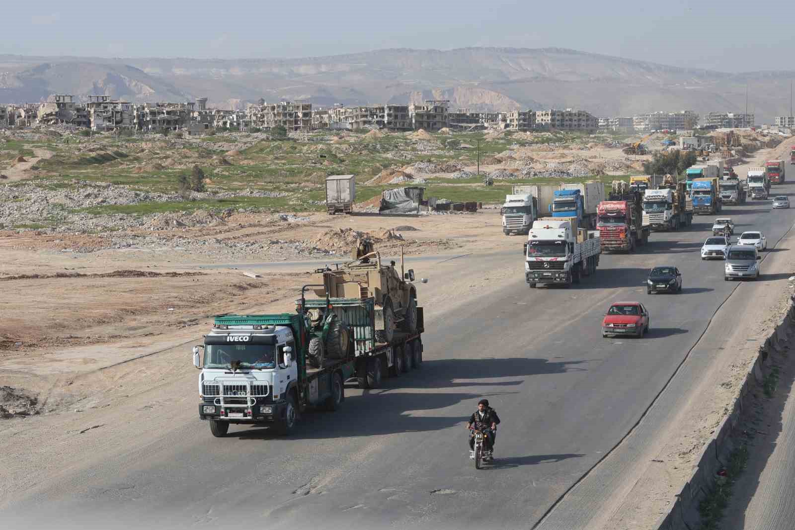 Suriye ordusu, ABD güçlerinin konuşlandığı tüm üslerde kontrol sağladı