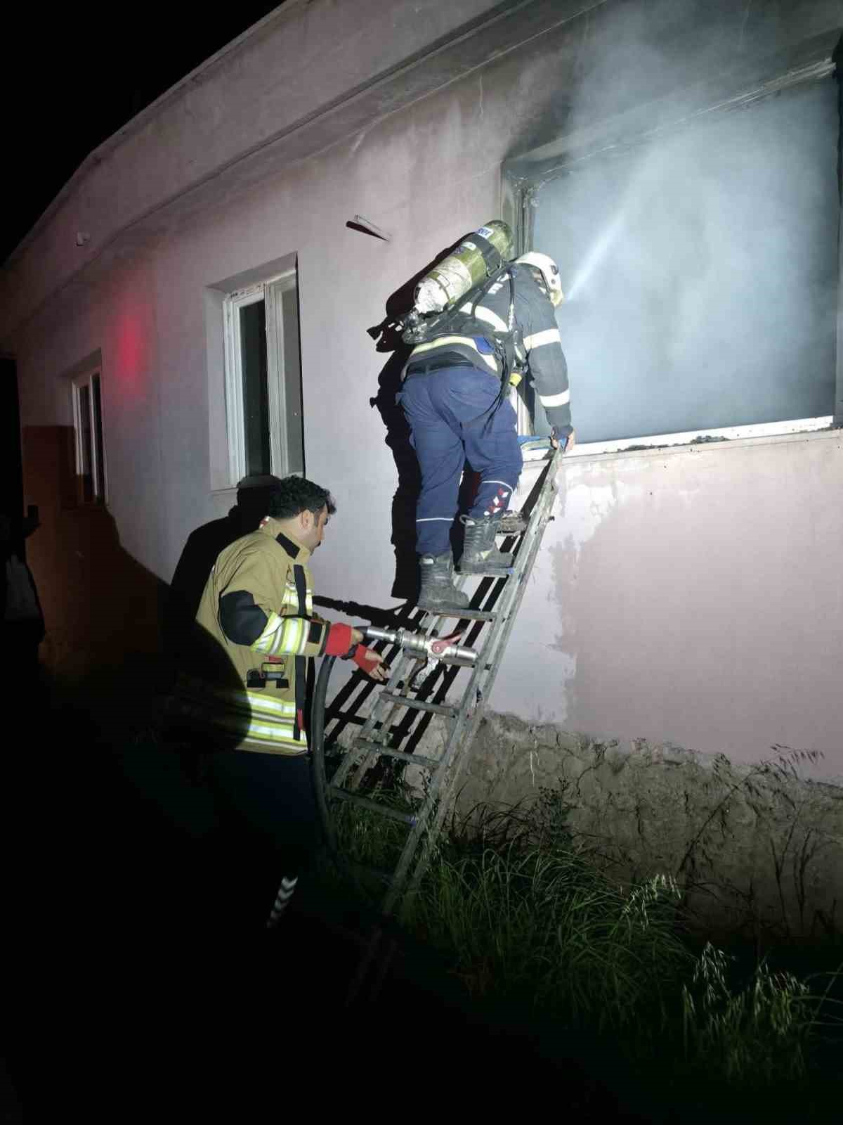 Hassa'da ev yangını