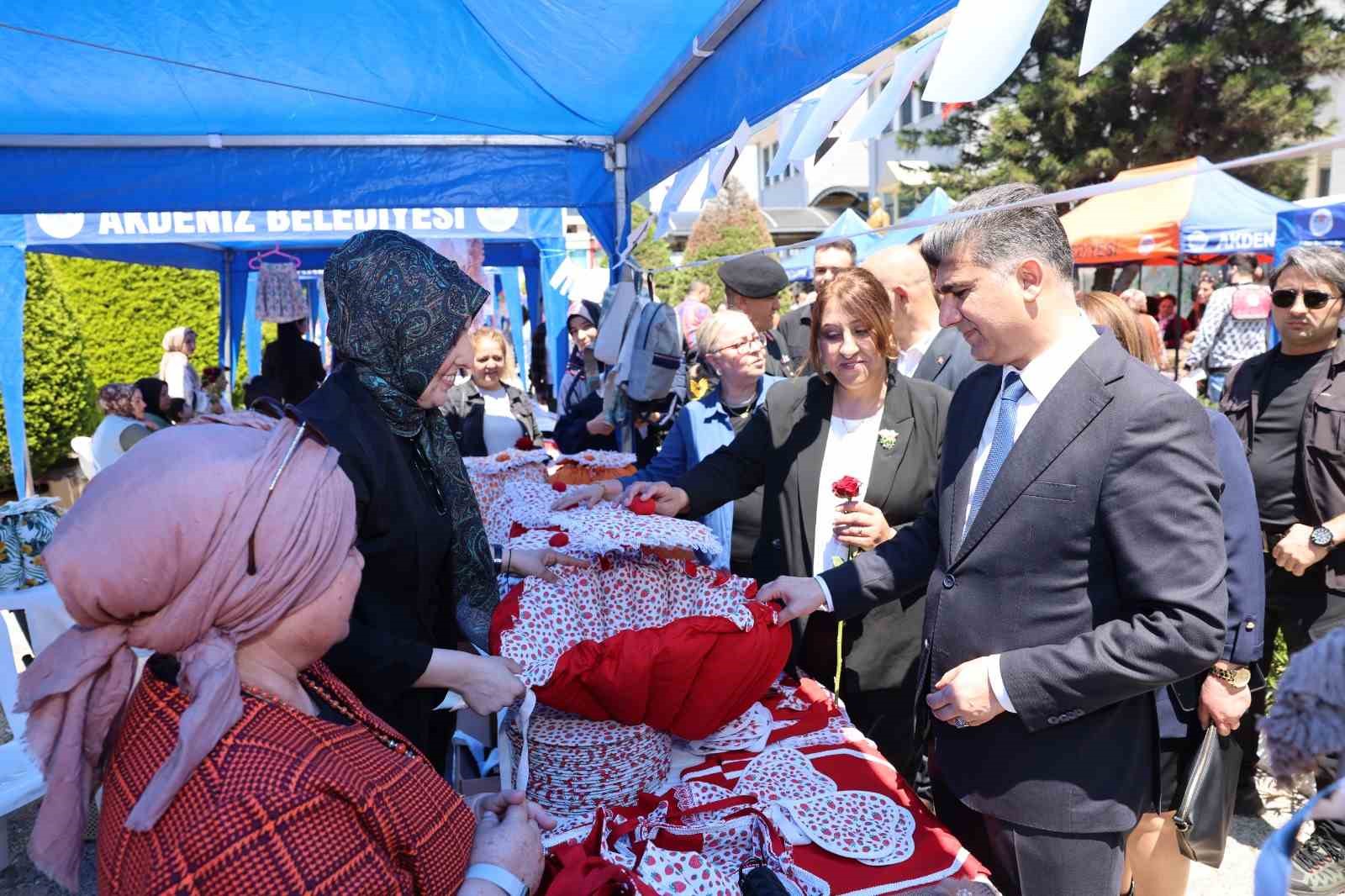 Akdeniz'de Anneler Günü etkinliği yoğun ilgi