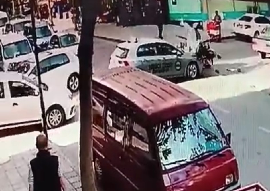 Tekirdağ'da iki kişinin yaralandığı kaza kamerada