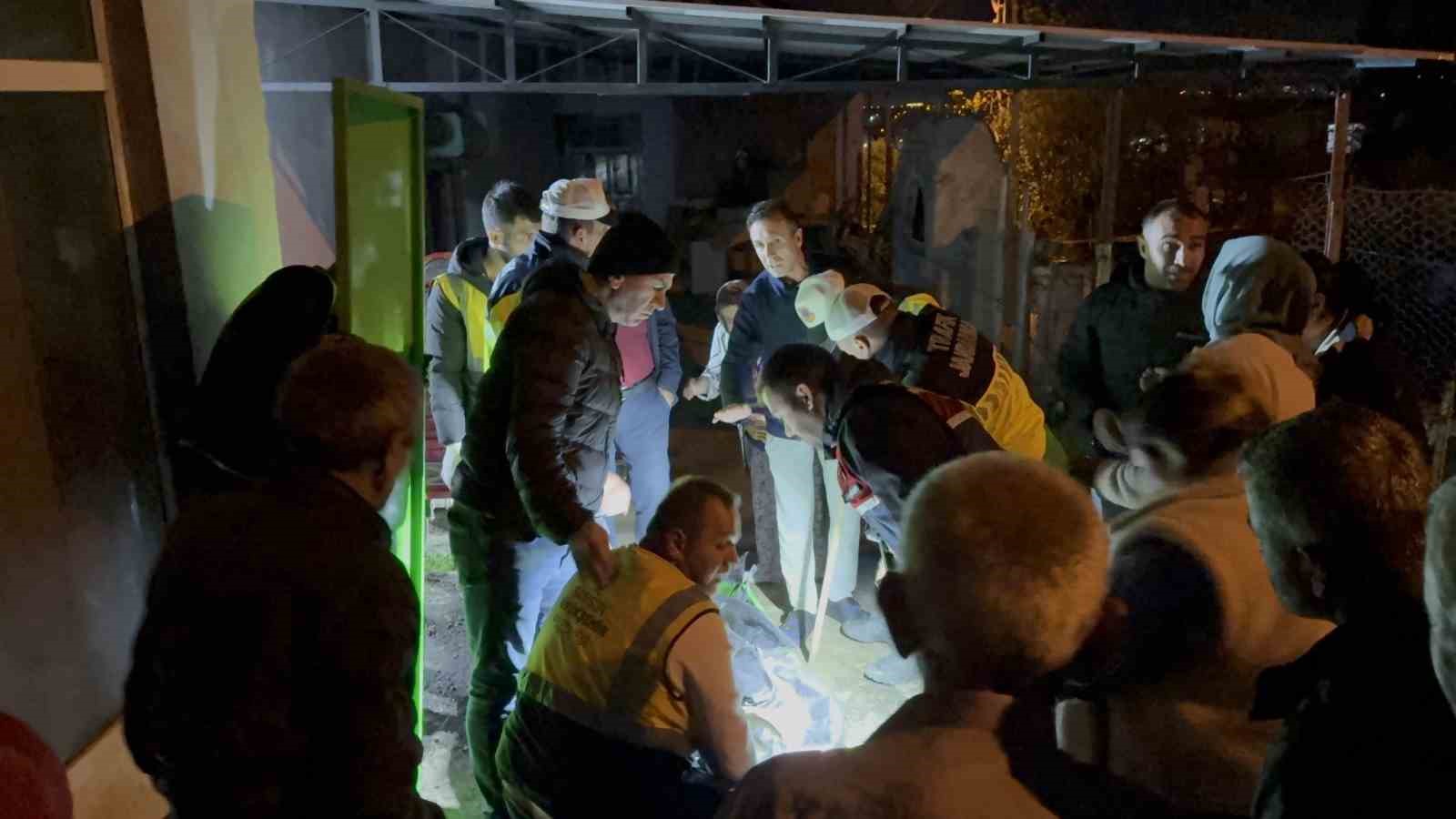 Samsun'da dehşet! Babasını öldürüp jandarmaya teslim oldu!