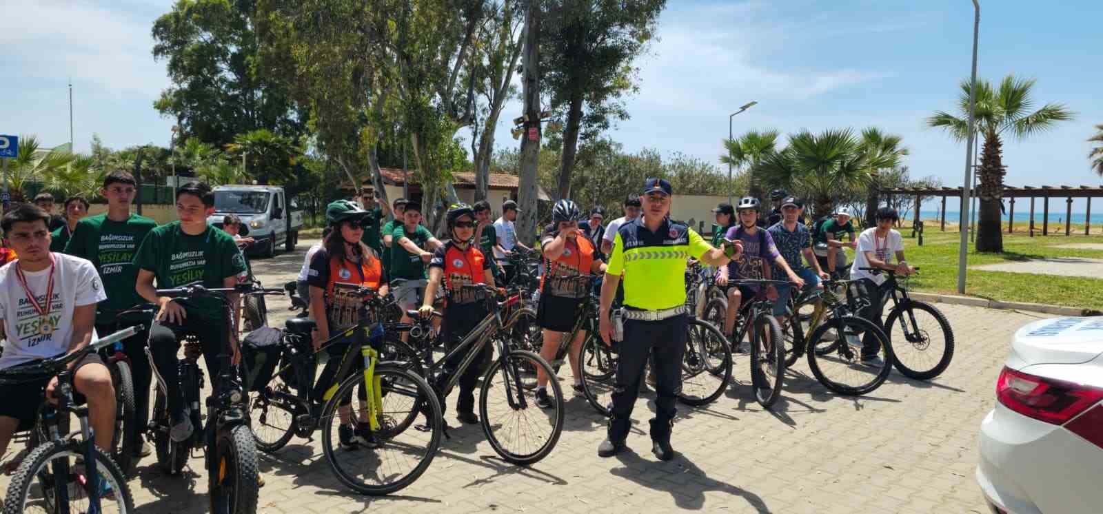 Gençler bağımlılığa karşı pedal çevirdi