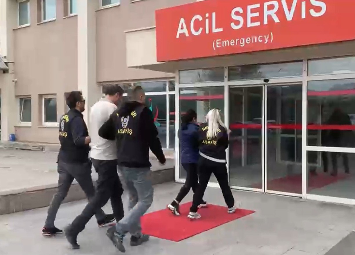 Havalimanına ait tabanca ve mermi çalan hırsızlar yakalandı
