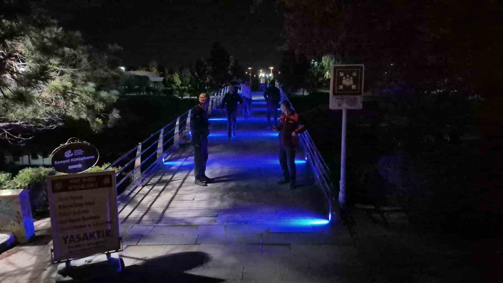 'Porsuk Çayı'na birisi atladı' ihbarı ekipleri teyakkuza geçirdi