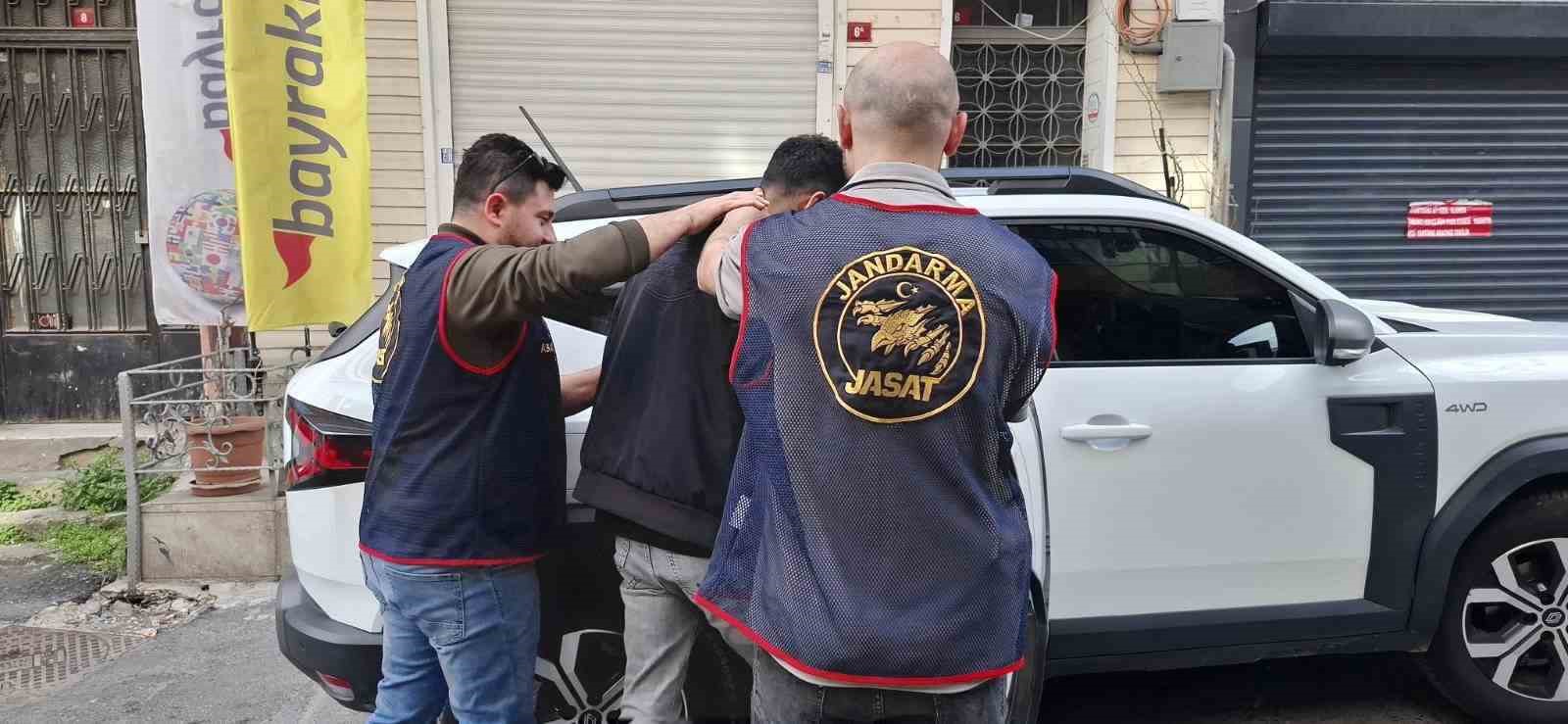 Dolandırıcılıktan aranan şahıs yakalandı