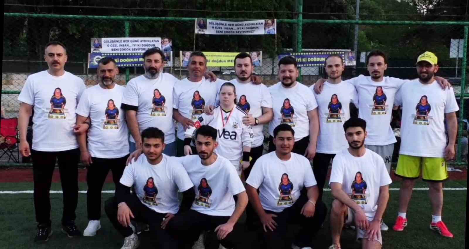 Down sendromlu Melisa'nın halı saha hayali gerçek oldu