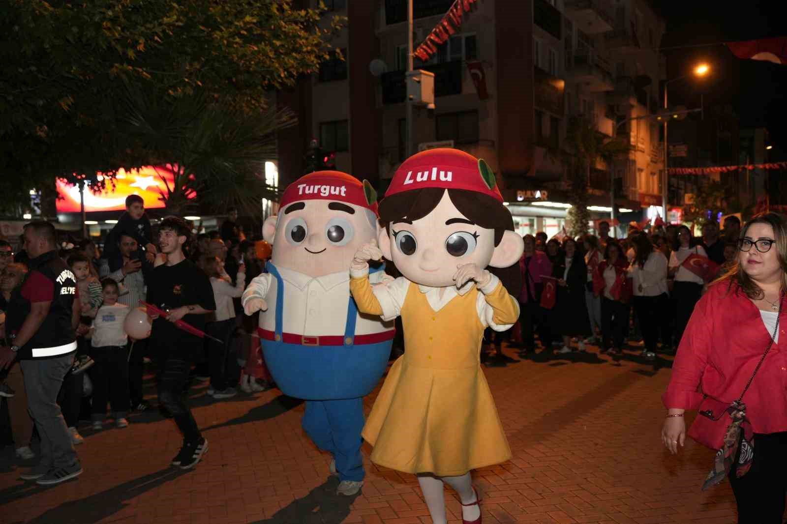 Turgutlu, 19 Mayıs'ta tek yürek oldu