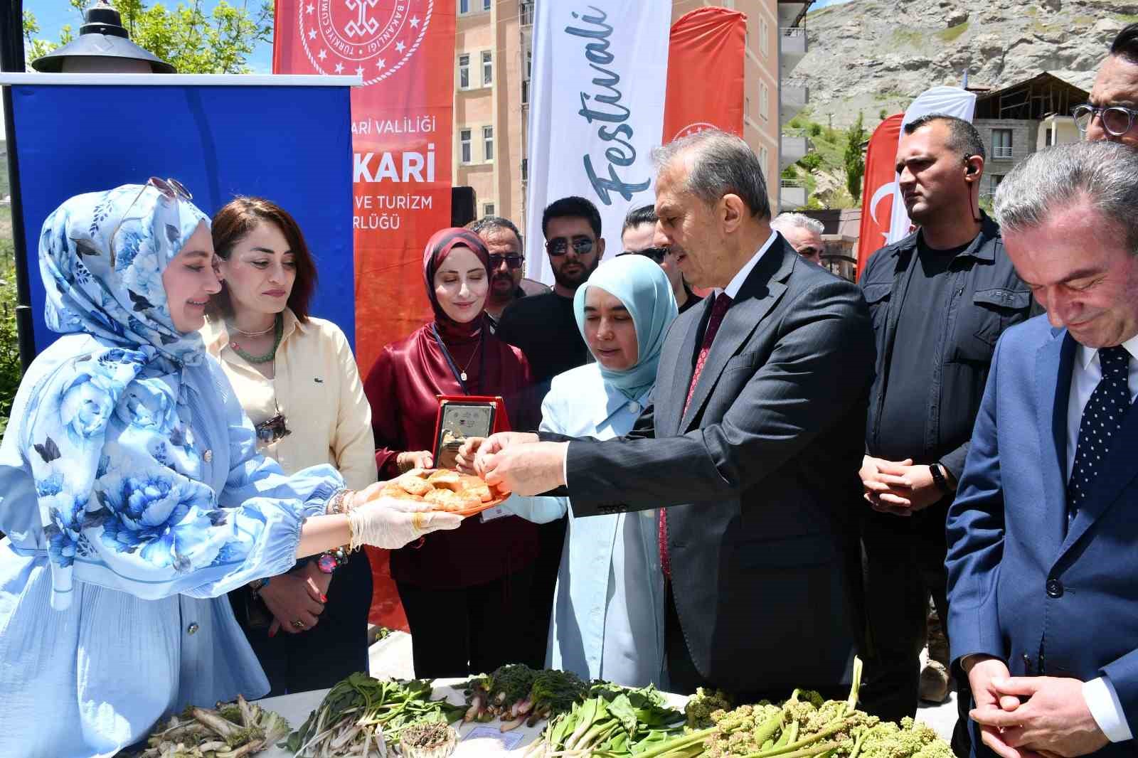 Hakkari’nin yöresel tatları sergilendi