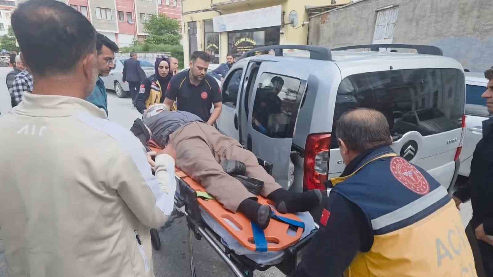Kütahya'da direksiyon başında rahatsızlanan sürücü kaza yaptı
