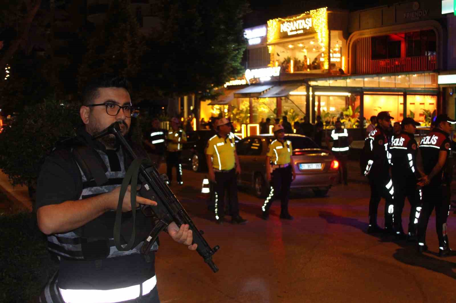 Adana'da 2 bin 443 personelle bayram denetimi