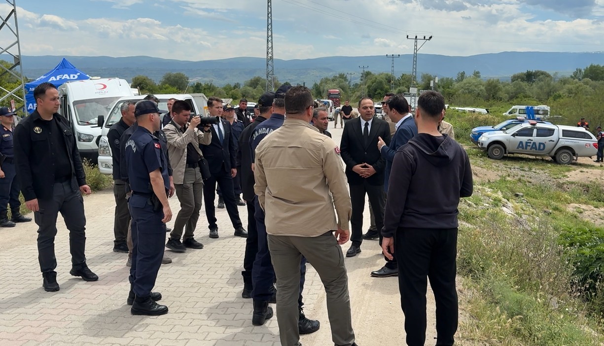 Tokat'ta kayıp iki kişiyi arama çalışmaları sürüyor
